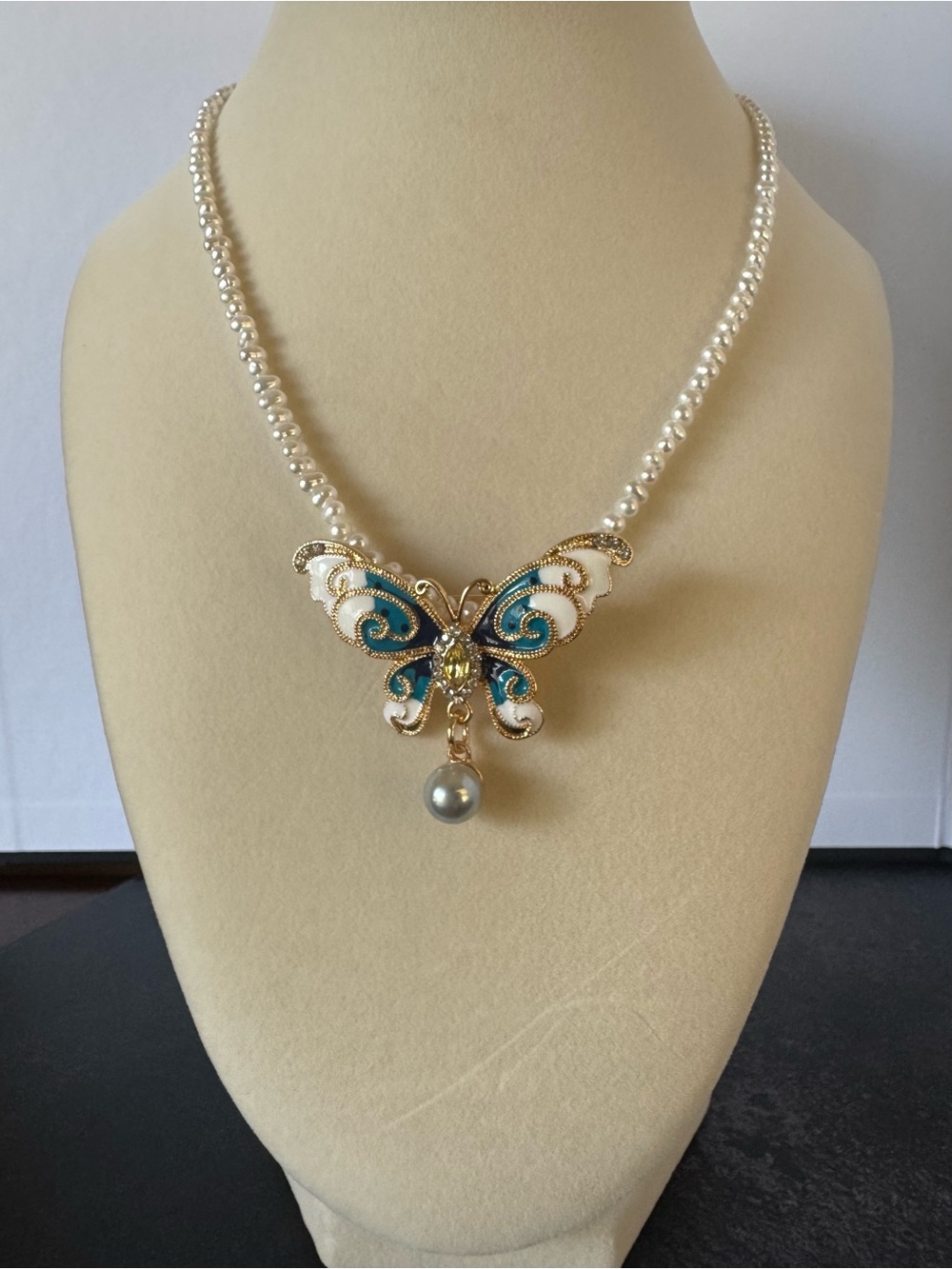 P04 New Pearl Pendant / Brooch with Citrine and Akoya Pearl
